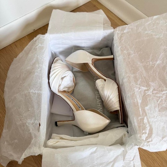 Manolo Blahnik Shoes - Manolo Blahnik vintage wedding ivory bridal satin heels